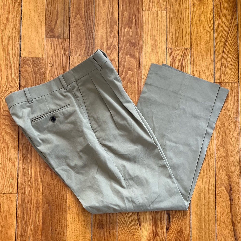 Men's Classic Tan Chinos